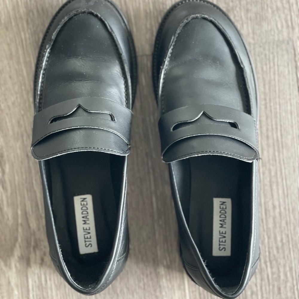 Steve madden black loafers size 8.5